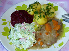 Fot. Mama - Różyczki, Smakowita karkówka w sosie bez smażenia