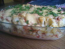 Fot. mariosylwia, zapiekanka z kalafiora i parówek