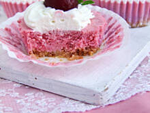 Fot. izaa_a, wiśniowe mini serniczki...