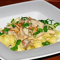 Tagliatelle z sosem kurkowo-mięsnym