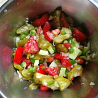 Pyszna salatka obiadowa dla 2 osob