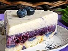 Fot. Mloda, Pianka jagodowo - mleczna