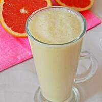 Shake grejpfrutowo - miodowy