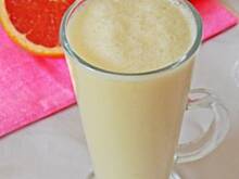 Fot. Mloda, Shake grejpfrutowo - miodowy