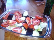 Fot. AsiaPak, Penne z sosem z pieczonego bakłażna i pomidorów