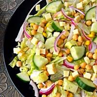 Sałatka z ciecierzycą