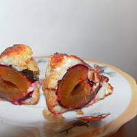 Delikatne i ryżowe knedle ze śliwkami