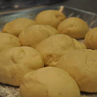 Pyzy drożdżowe (kluski poznańskie)