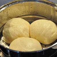 Pyzy drożdżowe (kluski poznańskie)