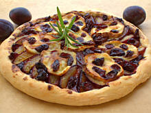 Fot. Barb82, Znakomita pizza ze śliwkami, żurawiną i oscypkiem