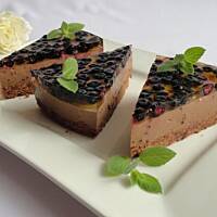 Torcik czekoladowo-jagodowy bez pieczenia