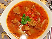 Fot. makusia, Gulasz z żołądków indyczych