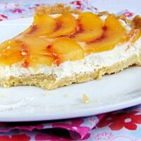 tarta z brzoskwiniami