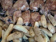 Fot. Dżanina Fonda, Udka pieczone z ziemniakami