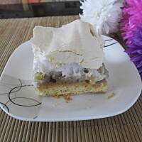 Kruche z owocami pod chrupiącą pierzynką