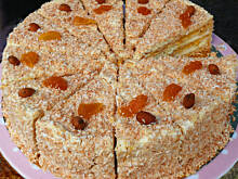 Fot. Mama - Różyczki, Torcik z ciasta francuskiego