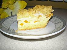 Fot. gusienka, Serniczek z brzoskwiniami