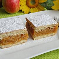 Kruche ciasto z jabłkami
