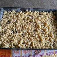 Placek drożdżowy ze śliwkami i kruszonką.