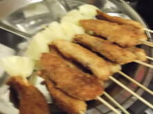 Fot. Aishka, Kurczak na patyczku w kokosowej panierce