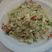 Makaron z brokułami i kiełbaską