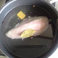 pierś z marchewką i groszkiem