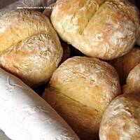 bułki z przedziałkiem (dupki)...