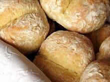 Fot. izaa_a, bułki z przedziałkiem (dupki)...