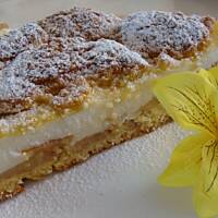 Jesienna szarlotka z budyniem