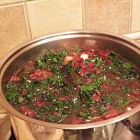 Zupa jarzynowa z jarmużem.