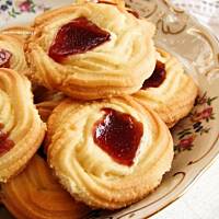 kruche ciasteczka z dżemem...