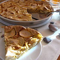 Migdałowa tarta z gruszkami