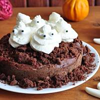 Kakaowe ciasto z bitą śmietaną