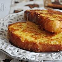 Migdałowo-cynamonowe tosty francuskie