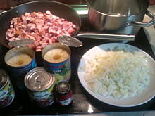 Fot. Piotr19, fasolka z kiełbasą