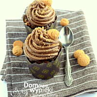 Babeczki kakowe z ciasteczkami Amaretti