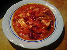 Fot. pwyso, fasola z puszki z dodatkami