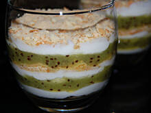 Fot. ofelia14, Deser szklankowy z kiwi