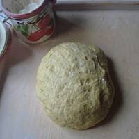 Rogale z nadzieniem orzechowo-migdałowym