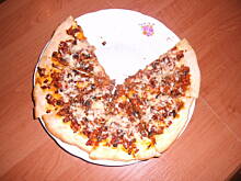 Fot. borniak78, Domowa pizza z grzybami leśnymi