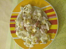 Fot. Madame2006, Sałatka z tortellini i ananasa