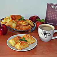 Francuskie ciasteczka z jabłkiem