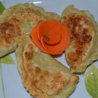 Pierogi z mięsem i cebulą