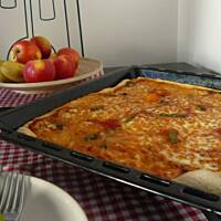 Domowa pizza Margarita