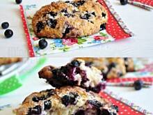 Fot. MIENTA, Jogurtowe bułeczki z jagodami