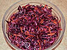 Fot. Duusiak, Surówka z czerwonej kapusty