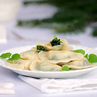 Pierożki szpinakowo-ziemniaczane