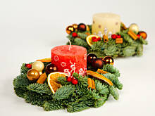 Fot. Wkn, Stroiki świąteczne dla początkujących - jak zrobić prostą, ładną ozdobę z żywych gałązek