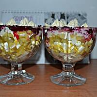 Warstwowa sałatka śledziowa