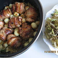 Rolmopsy  wieprzowe w  kapuscie z porem